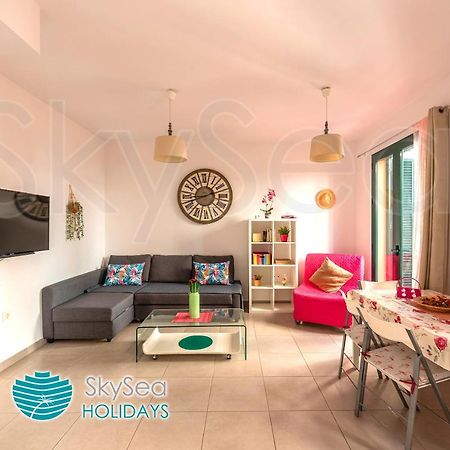 Skysea Holidays City Center Suites Málaga Kültér fotó
