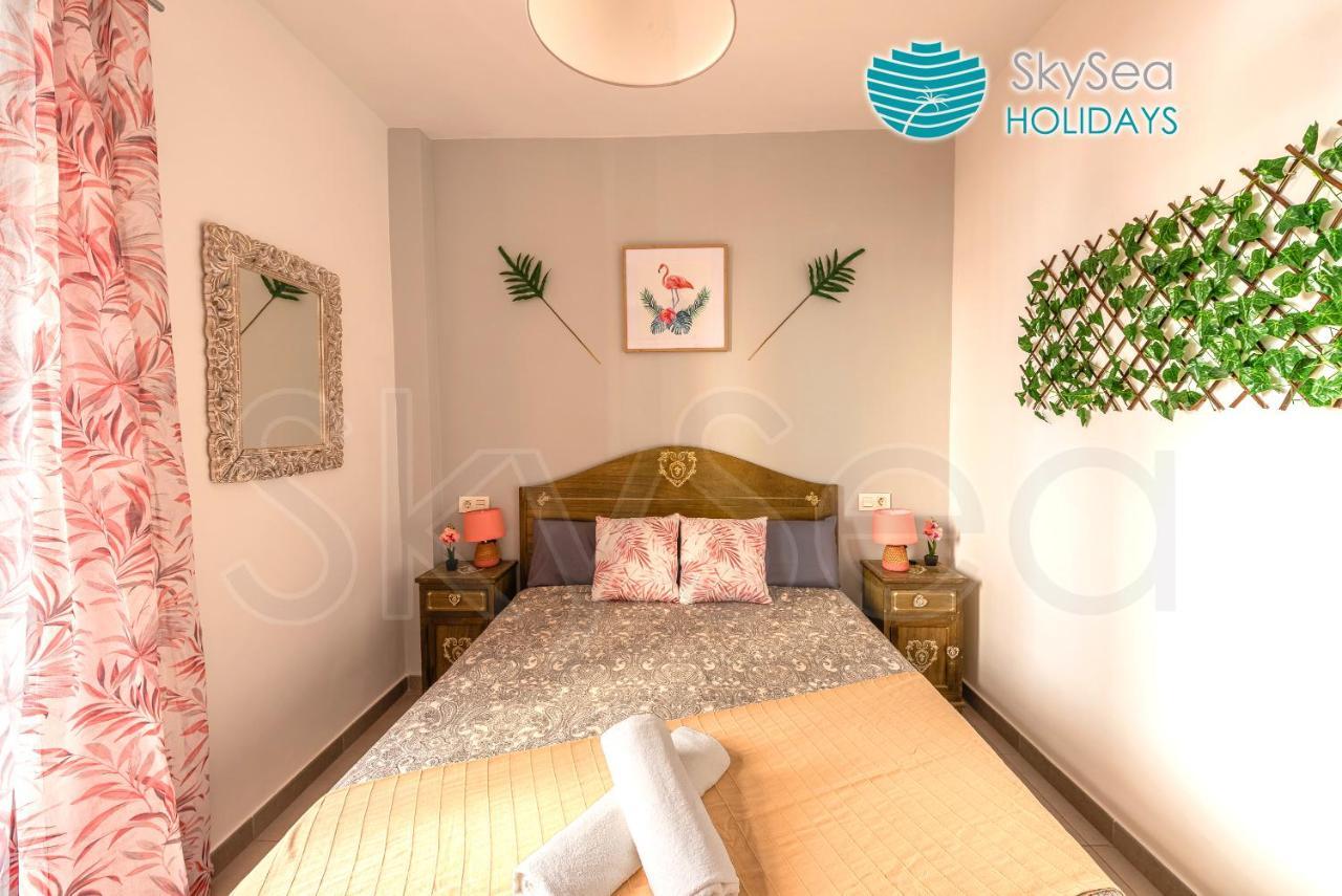 Skysea Holidays City Center Suites Málaga Kültér fotó