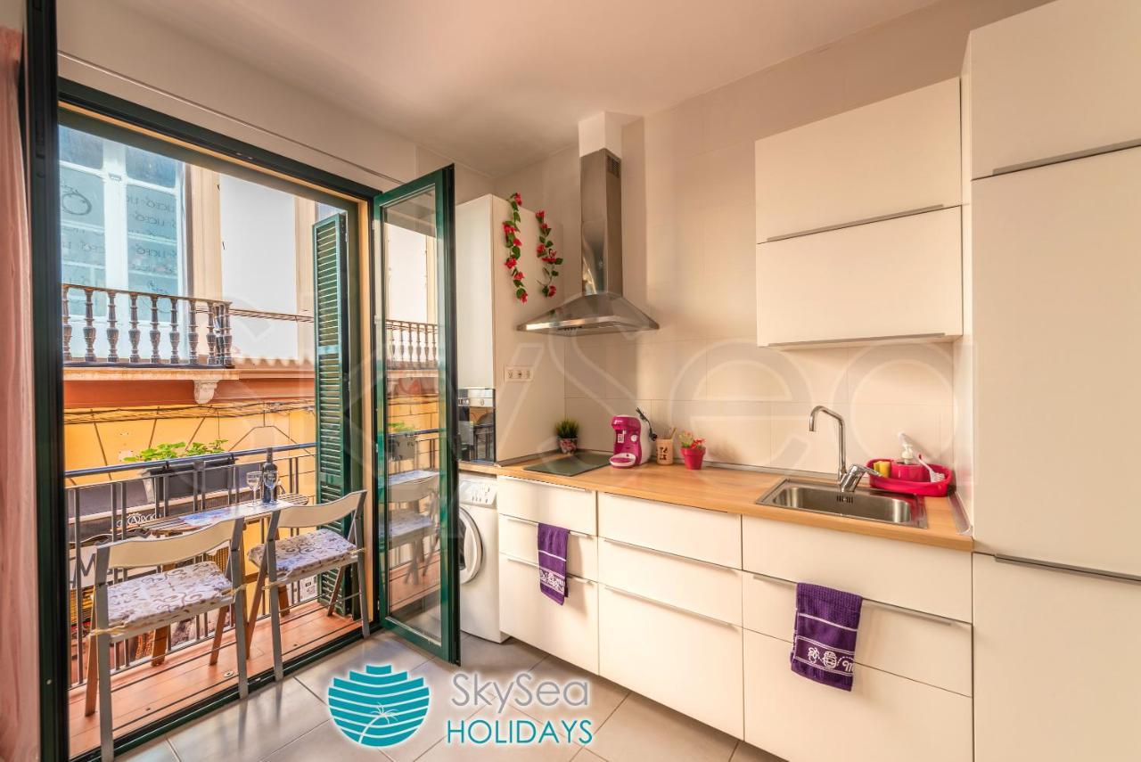 Skysea Holidays City Center Suites Málaga Kültér fotó