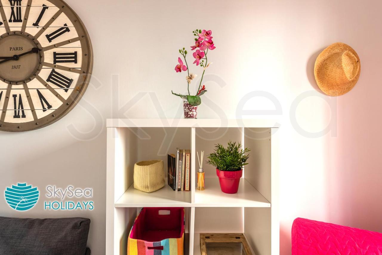 Skysea Holidays City Center Suites Málaga Kültér fotó