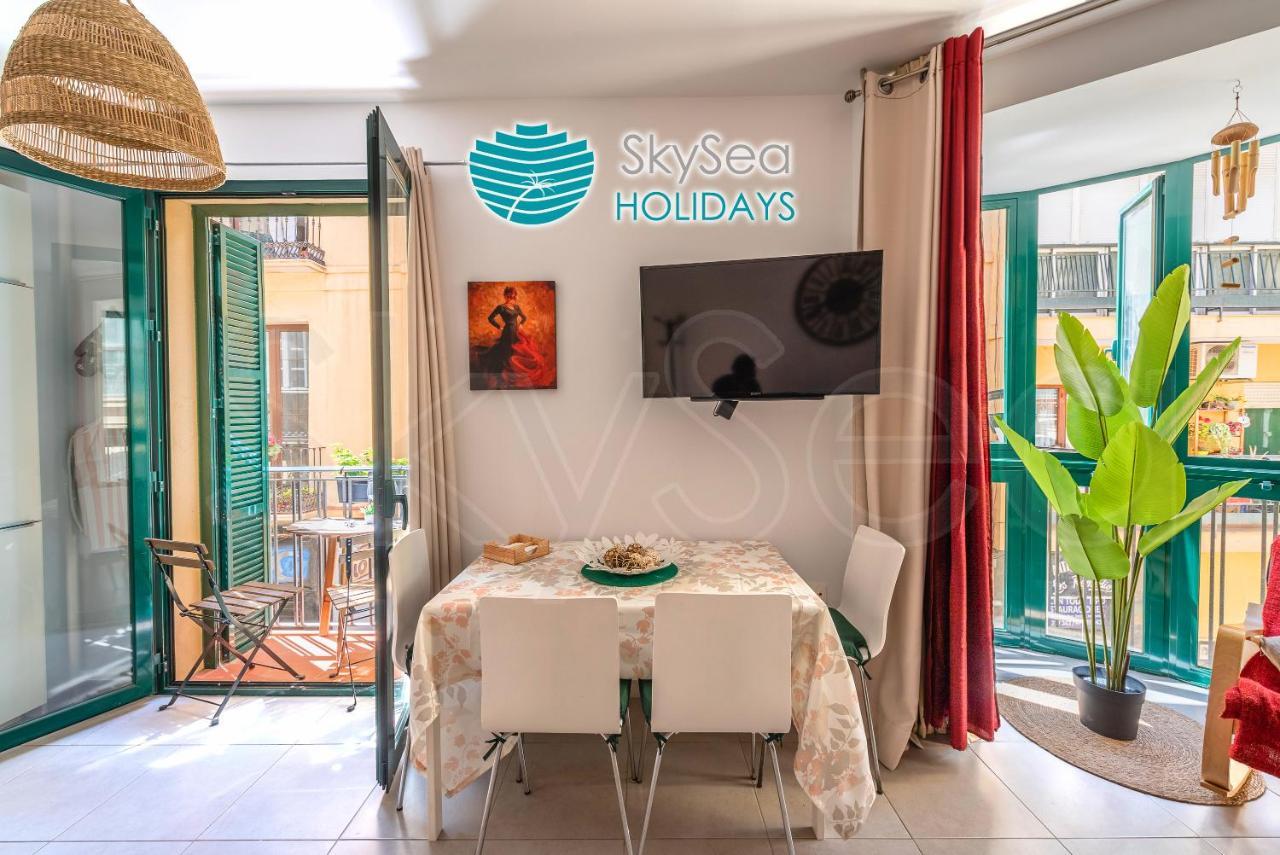 Skysea Holidays City Center Suites Málaga Kültér fotó