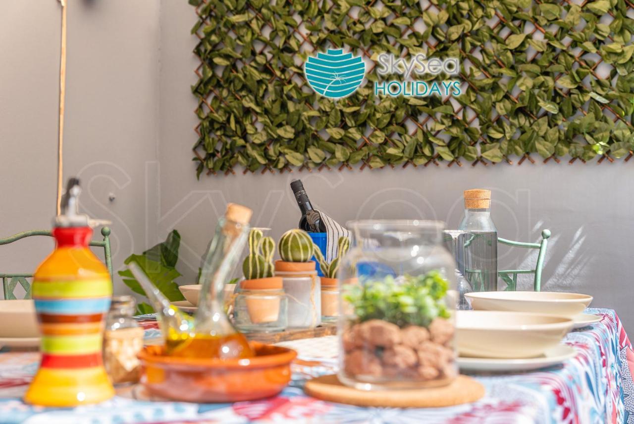 Skysea Holidays City Center Suites Málaga Kültér fotó
