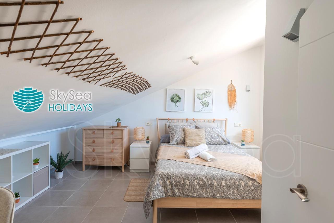 Skysea Holidays City Center Suites Málaga Kültér fotó