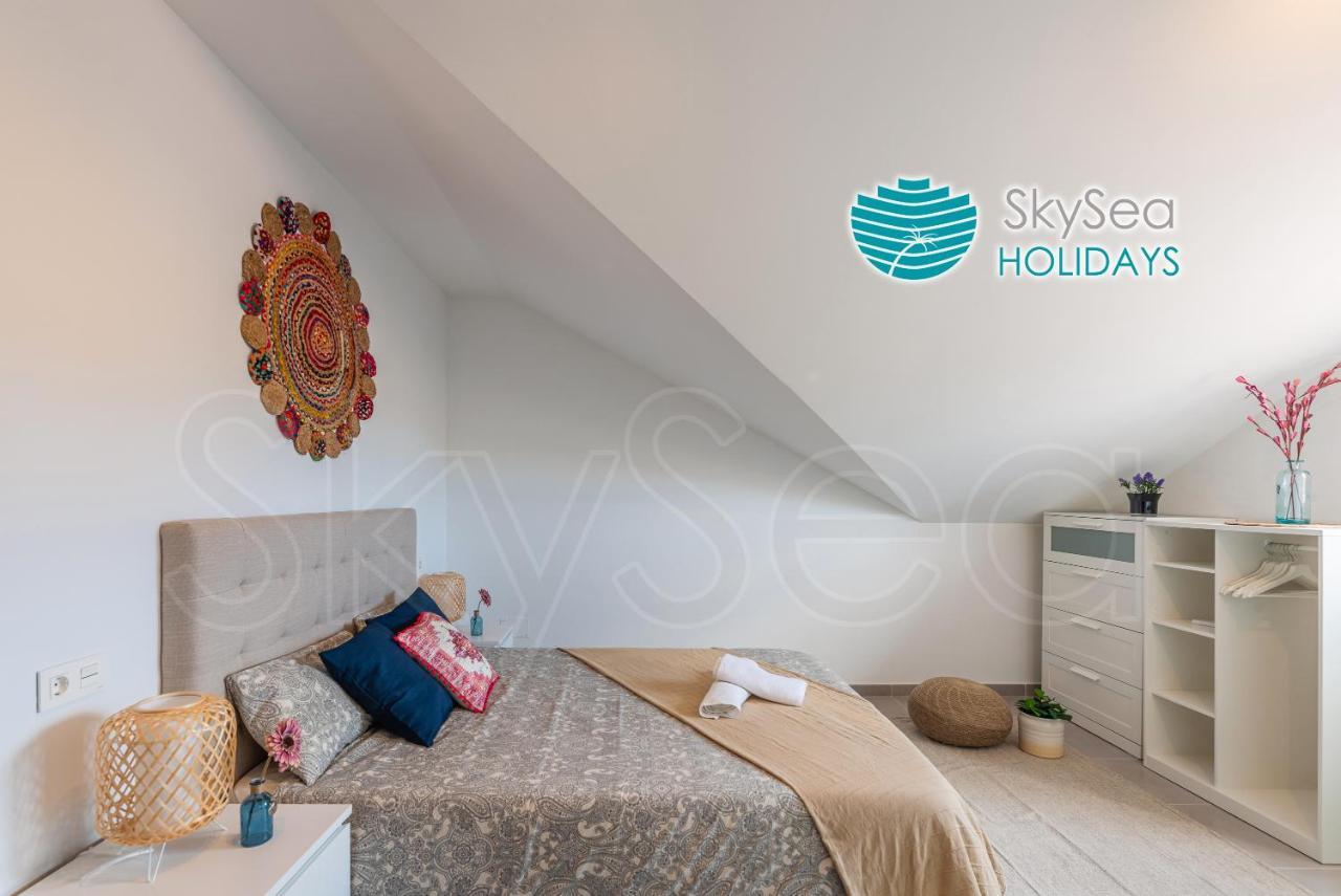 Skysea Holidays City Center Suites Málaga Kültér fotó