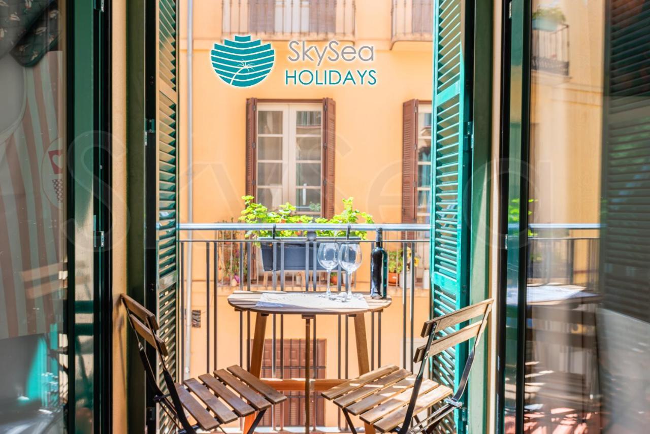 Skysea Holidays City Center Suites Málaga Kültér fotó
