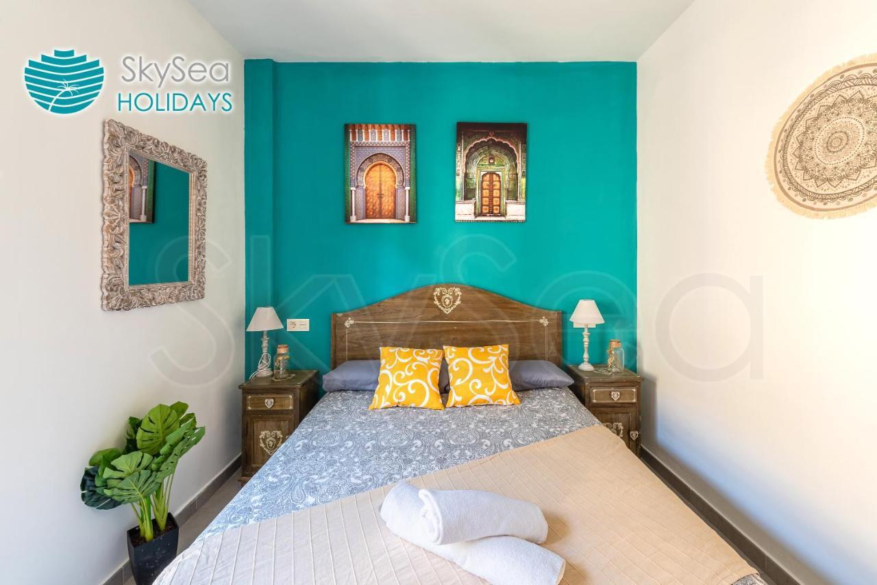 Skysea Holidays City Center Suites Málaga Kültér fotó