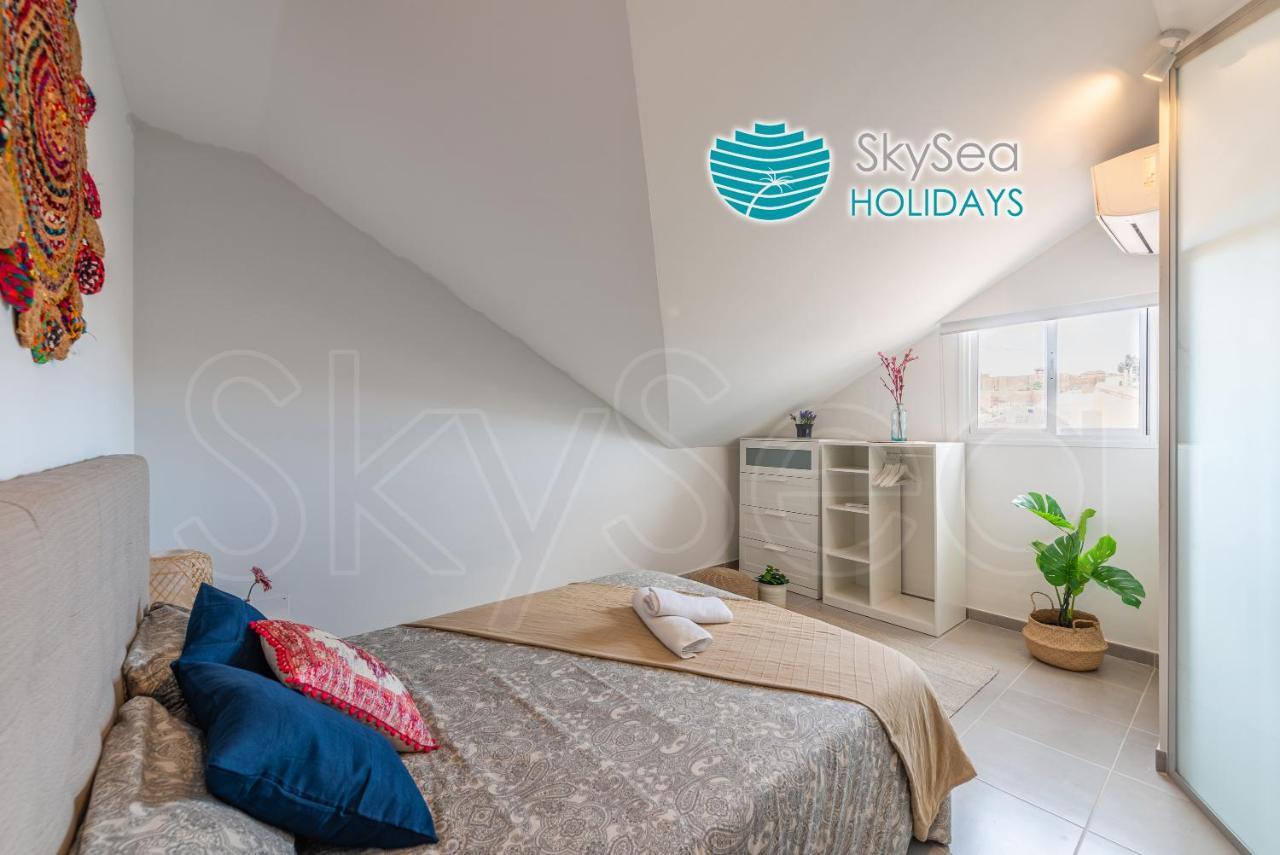 Skysea Holidays City Center Suites Málaga Kültér fotó