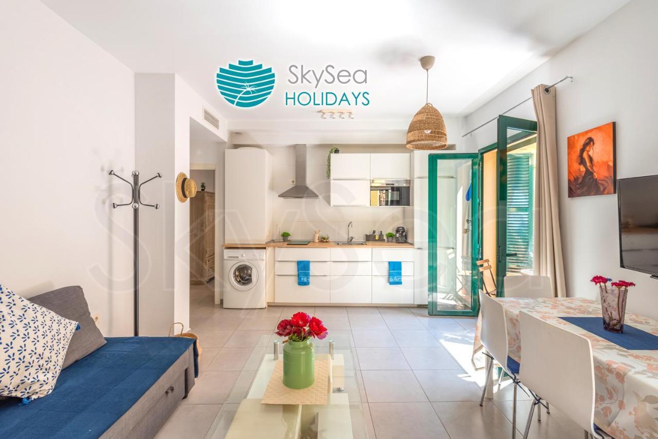 Skysea Holidays City Center Suites Málaga Kültér fotó