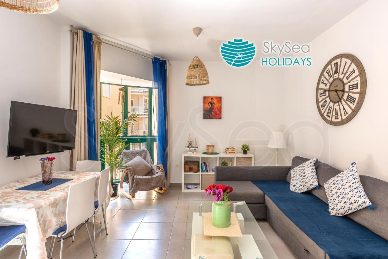 Skysea Holidays City Center Suites Málaga Kültér fotó