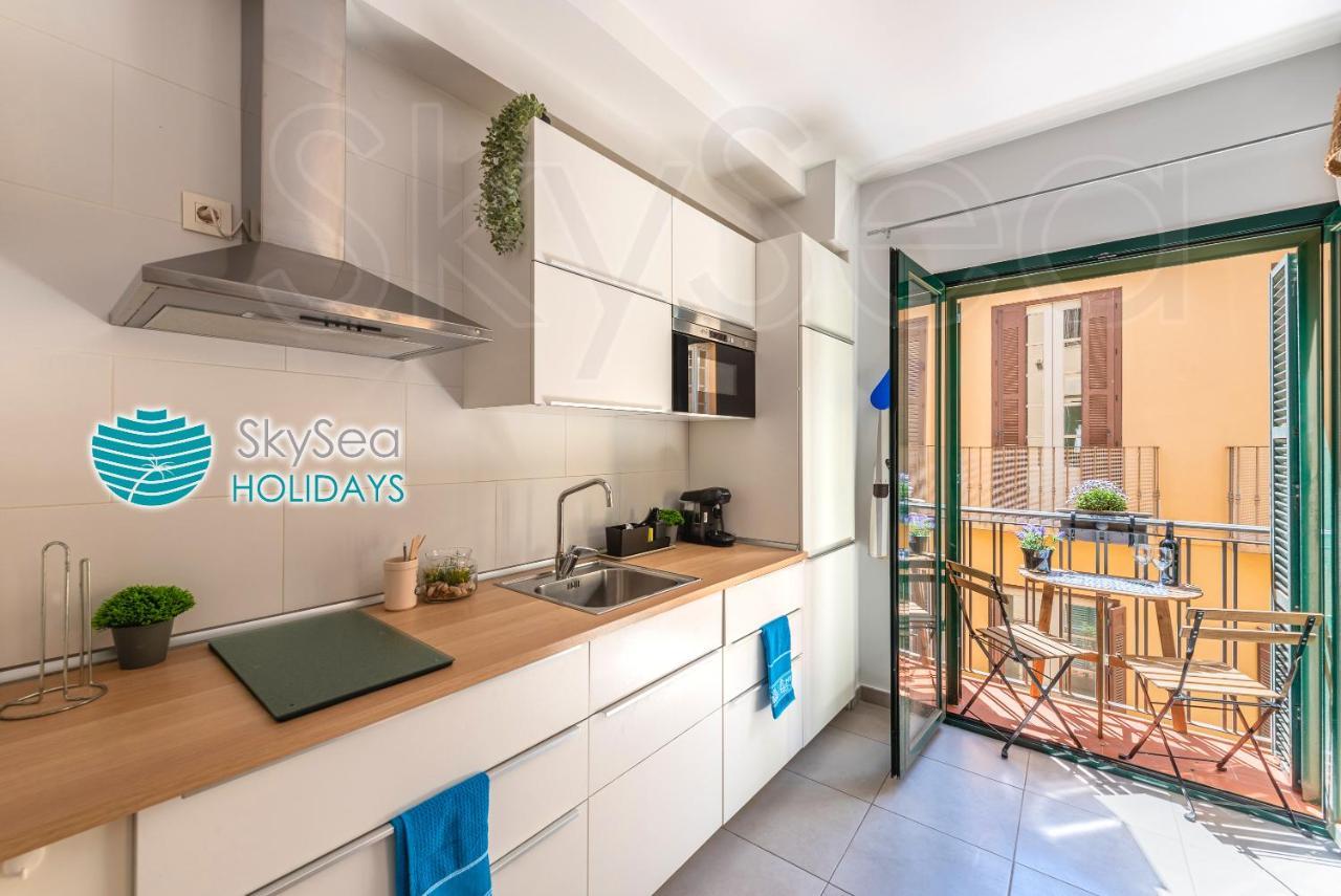 Skysea Holidays City Center Suites Málaga Kültér fotó