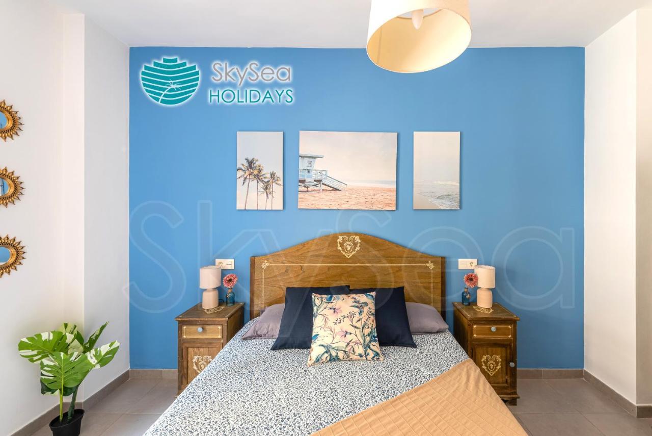 Skysea Holidays City Center Suites Málaga Kültér fotó